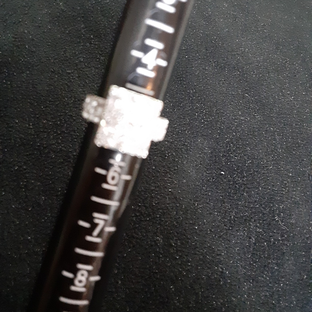 Sterling silver CZ Ring - Picture 10 of 10
